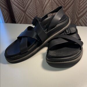 Chaco Women's Townes Midform Sandals - Black